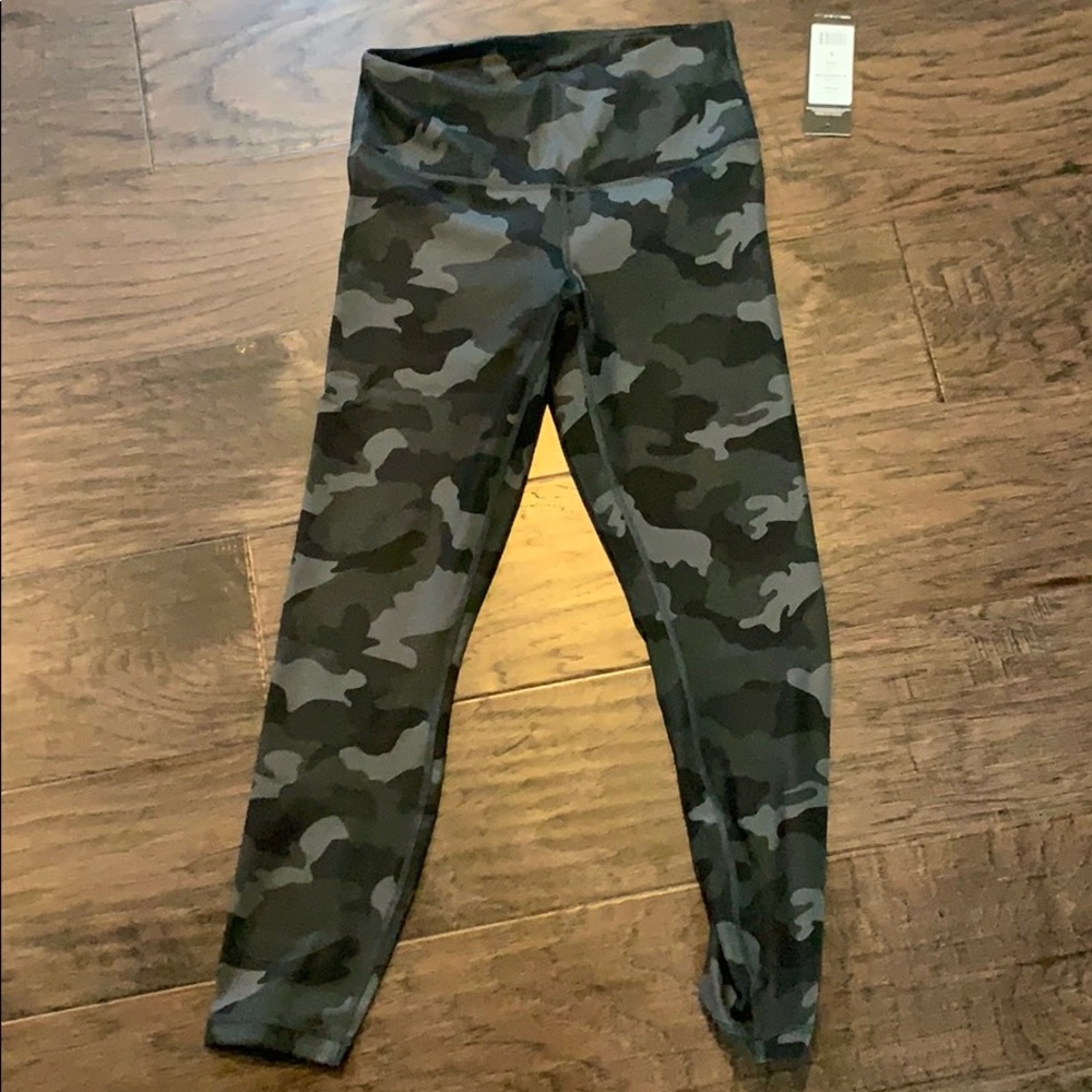Super soft cameo leggings, NWT